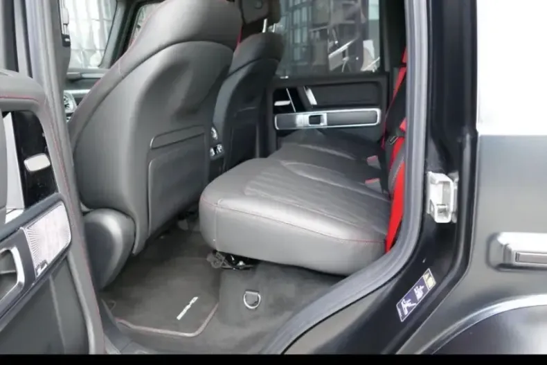 Mercedes-Benz G 63 AMG (Clasa G) din 2024 cu 3.700 km - oferta MER182406 - foto 11