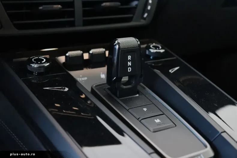 Porsche 992 din 2024 cu 1.379 km - oferta POR182408 - foto 12