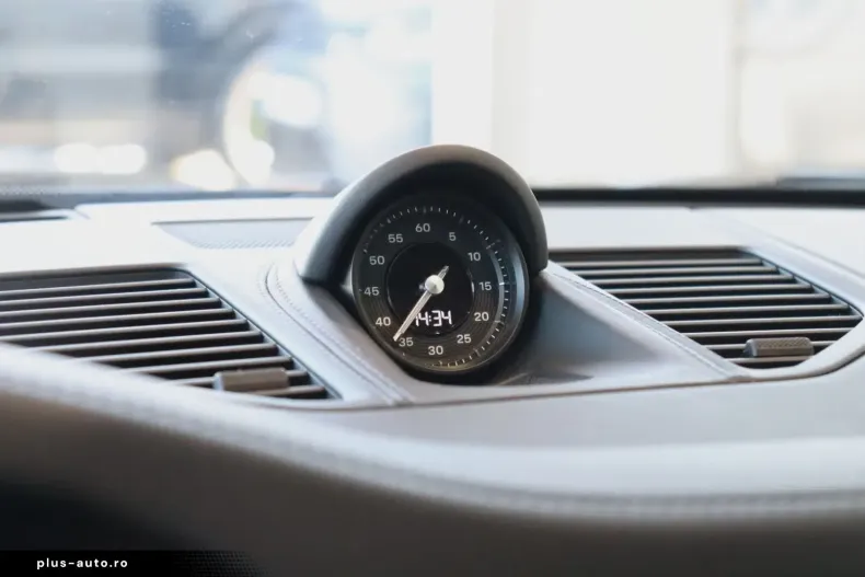 Porsche 992 din 2024 cu 1.379 km - oferta POR182408 - foto 15