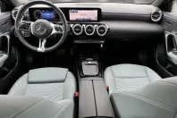 Mercedes-Benz A 180 (Clasa A) din 2024 cu 8.338 km - oferta MER182426 - foto 12