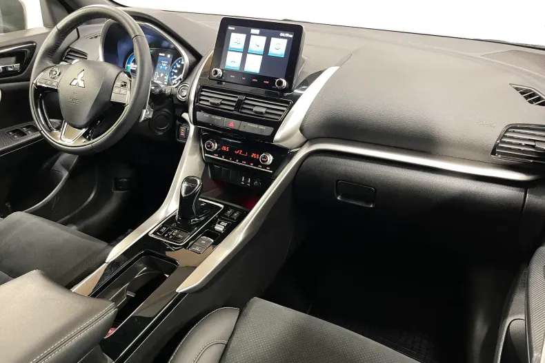 Mitsubishi Eclipse Cross din 2024 cu 11.964 km - oferta MIT182428 - foto 8