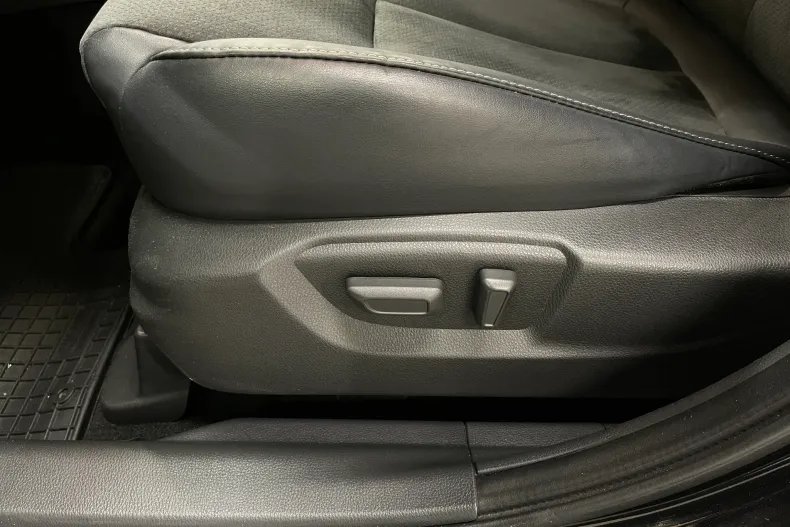 Mitsubishi Eclipse Cross din 2024 cu 11.964 km - oferta MIT182428 - foto 19