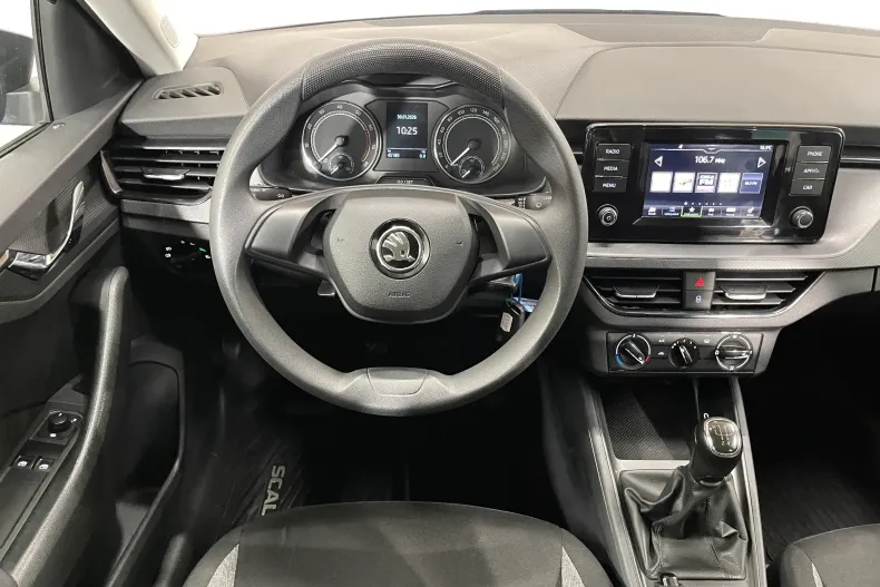 Skoda Scala din 2021 cu 45.180 km - oferta SKO182433 - foto 6