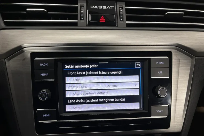 Volkswagen Passat din 2021 cu 39.325 km - oferta VOL182438 - foto 13