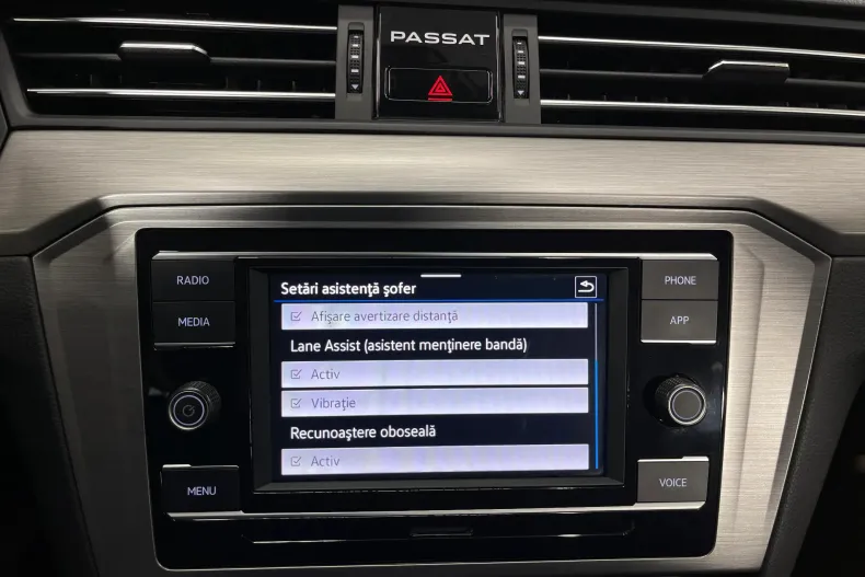 Volkswagen Passat din 2021 cu 39.325 km - oferta VOL182438 - foto 14
