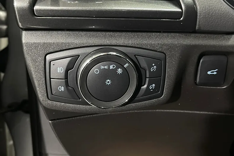 Ford Mondeo din 2020 cu 95.394 km - oferta FOR182445 - foto 24