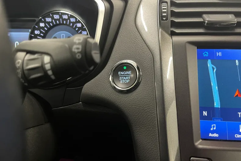 Ford Mondeo din 2020 cu 95.394 km - oferta FOR182445 - foto 26