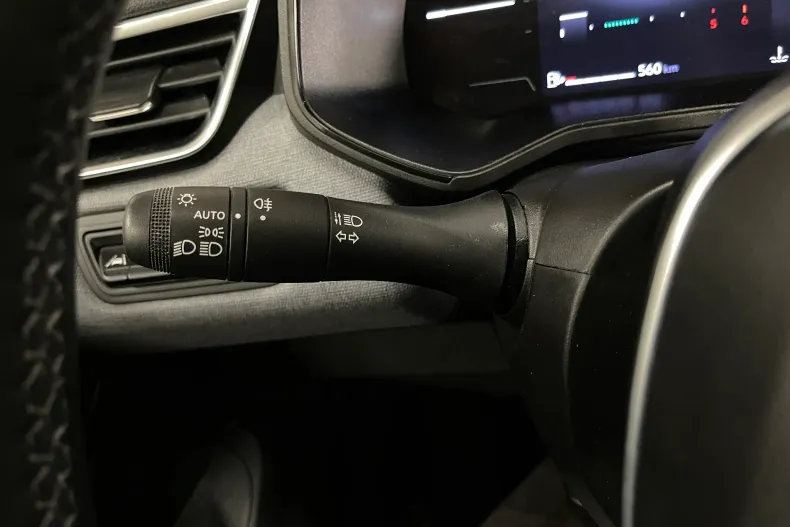 Renault Clio din 2023 cu 45.508 km - oferta REN182450 - foto 19