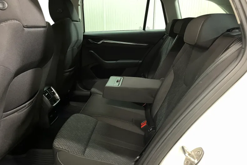 Skoda Octavia din 2021 cu 136.912 km - oferta SKO182463 - foto 12