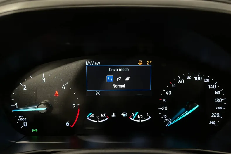 Ford Focus din 2022 cu 49.989 km - oferta FOR182468 - foto 22