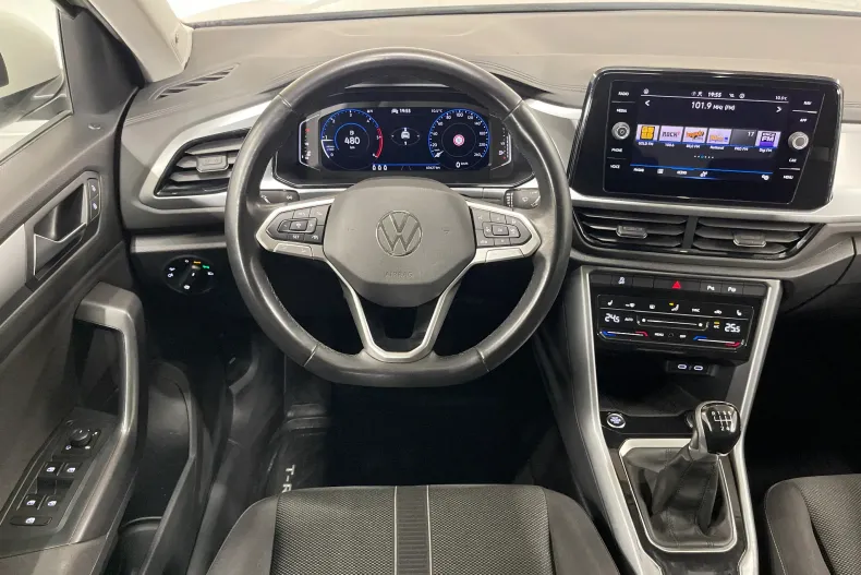 Volkswagen T-Roc din 2022 cu 63.427 km - oferta VOL182472 - foto 6