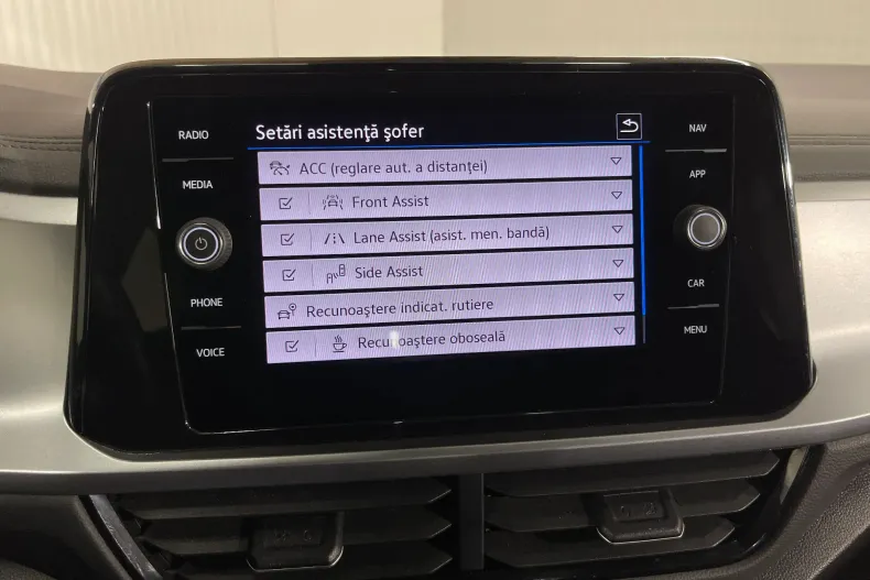 Volkswagen T-Roc din 2022 cu 63.427 km - oferta VOL182472 - foto 16