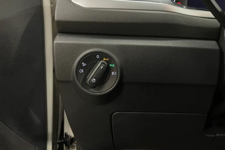 Volkswagen T-Roc din 2022 cu 63.427 km - oferta VOL182472 - foto 22