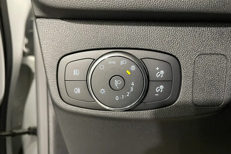 Ford Focus din 2022 cu 82.245 km - oferta FOR182476 - foto 17