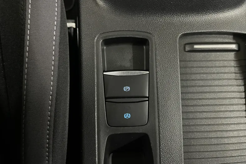 Ford Focus din 2022 cu 82.245 km - oferta FOR182476 - foto 21