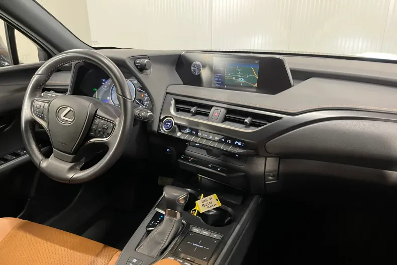 Lexus UX din 2021 cu 77.738 km - oferta LEX182477 - foto 8