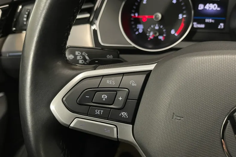 Volkswagen Passat din 2020 cu 123.688 km - oferta VOL182483 - foto 23