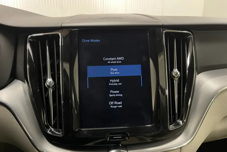 Volvo XC60 din 2020 cu 91.112 km - oferta VOL182487 - foto 15