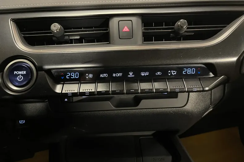 Lexus UX din 2021 cu 95.429 km - oferta LEX182494 - foto 16