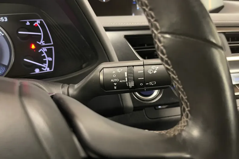 Lexus UX din 2021 cu 95.429 km - oferta LEX182494 - foto 19