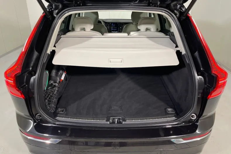 Volvo XC60 din 2020 cu 118.426 km - oferta VOL182497 - foto 13