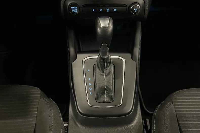 Ford Focus din 2023 cu 150.344 km - oferta FOR182502 - foto 21