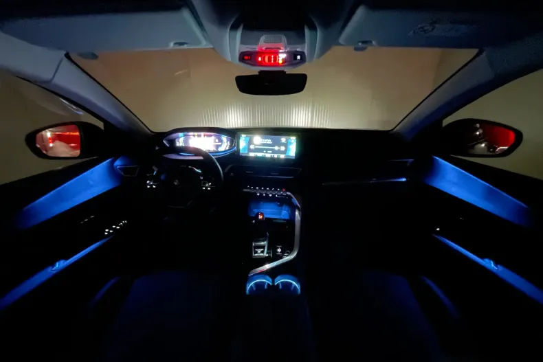 Peugeot 3008 din 2021 cu 96.803 km - oferta PEU182504 - foto 7