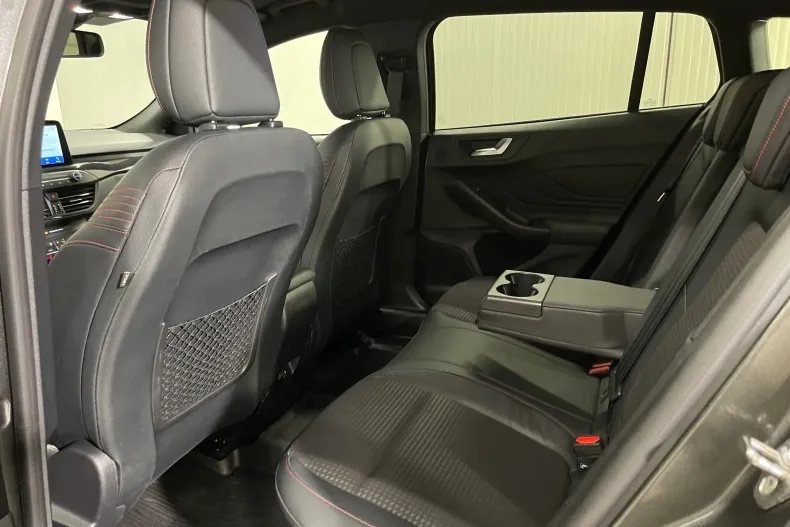 Ford Focus din 2021 cu 131.080 km - oferta FOR182507 - foto 11