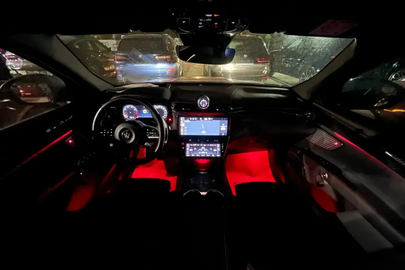 Maserati Grecale din 2023 cu 70.406 km - oferta MAS182510 - foto 7