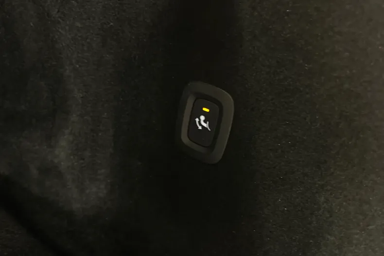 Volvo XC60 din 2021 cu 139.012 km - oferta VOL182512 - foto 25