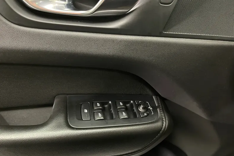 Volvo XC60 din 2021 cu 139.012 km - oferta VOL182512 - foto 27