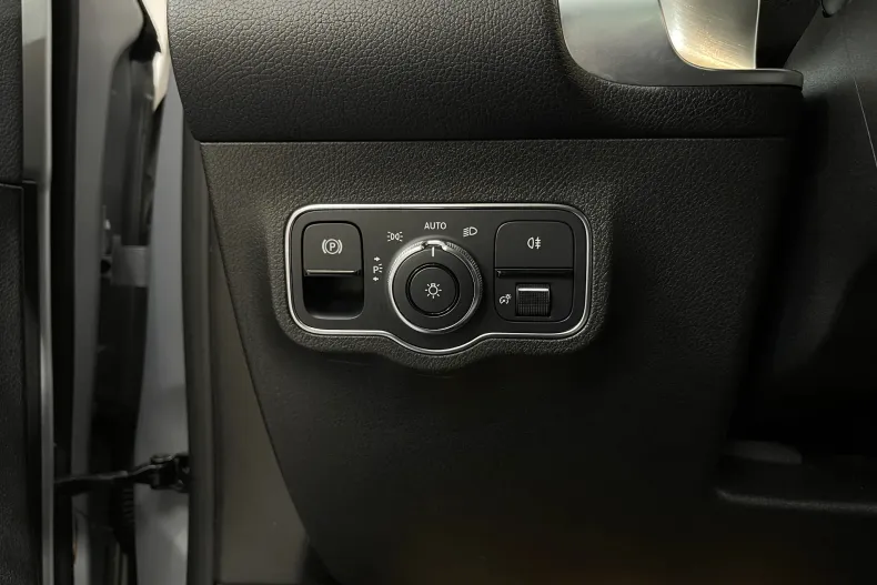 Mercedes-Benz GLB din 2021 cu 173.620 km - oferta MER182514 - foto 36