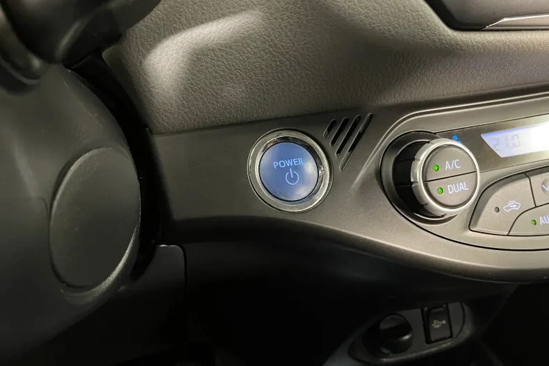 Toyota Yaris din 2020 cu 120.055 km - oferta TOY182515 - foto 18