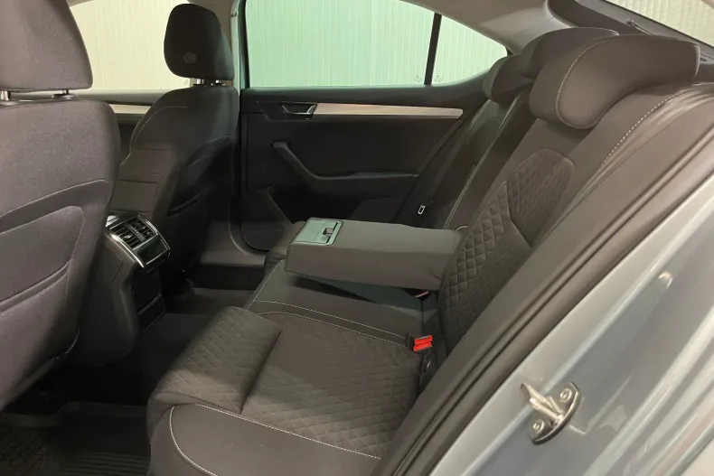 Skoda Superb din 2020 cu 137.426 km - oferta SKO182520 - foto 11