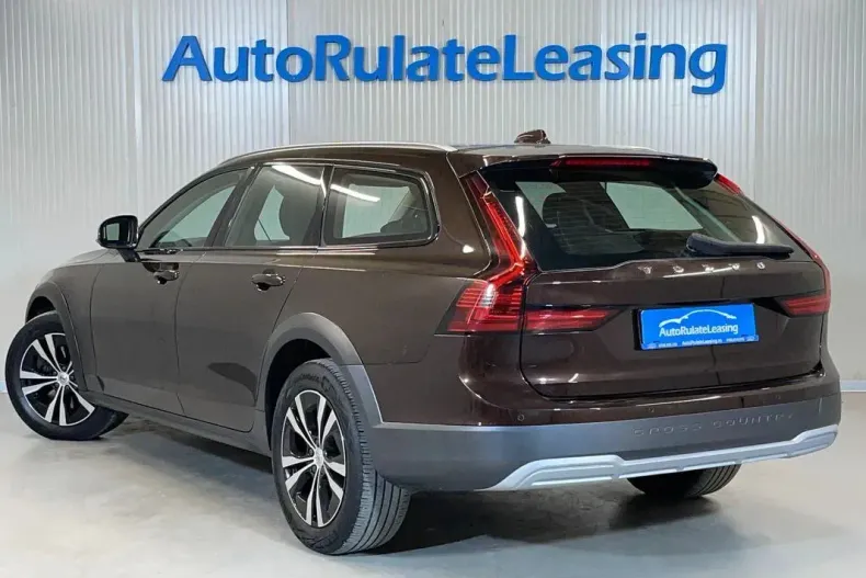 Volvo V90 din 2021 cu 152.068 km - oferta VOL182526 - foto 4