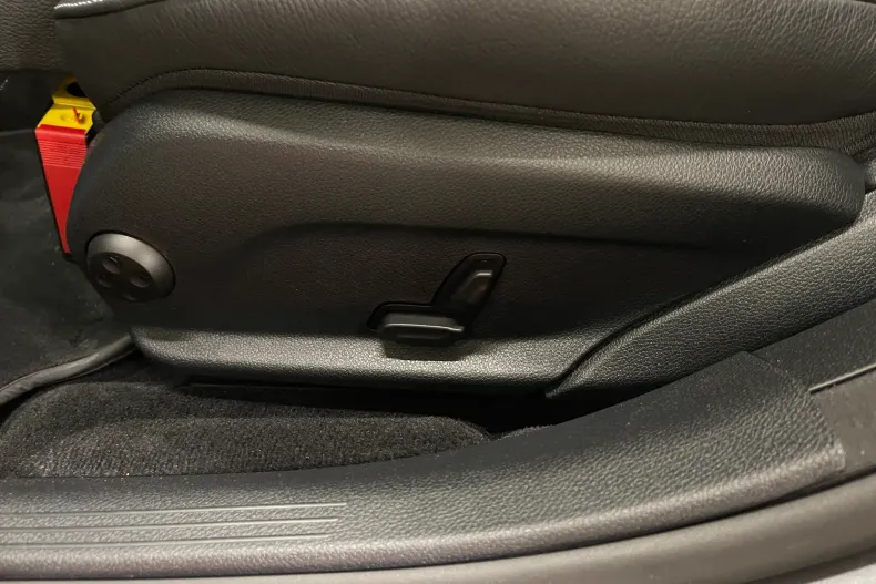 Mercedes-Benz E din 2020 cu 110.157 km - oferta MER182528 - foto 19