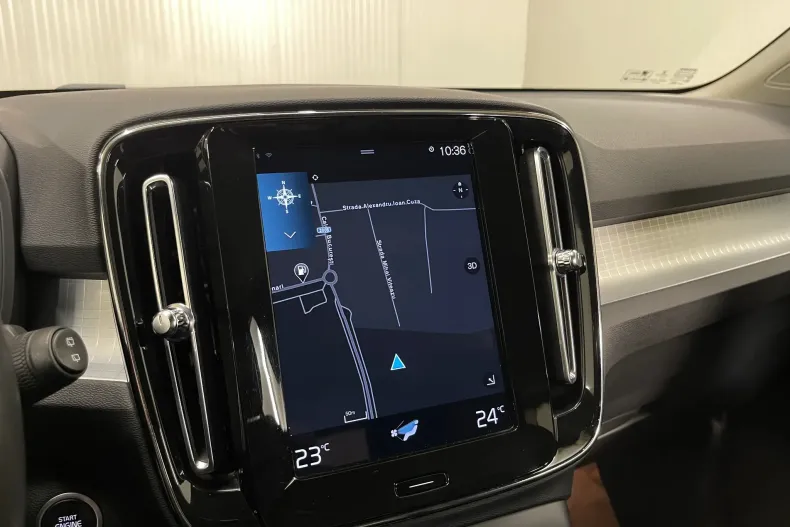 Volvo XC40 din 2021 cu 69.676 km - oferta VOL182530 - foto 17