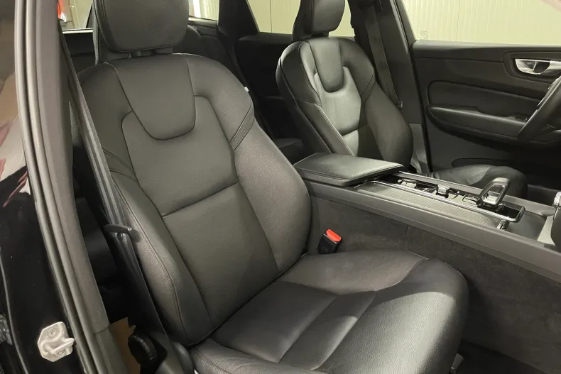 Volvo XC60 din 2021 cu 136.886 km - oferta VOL182533 - foto 9