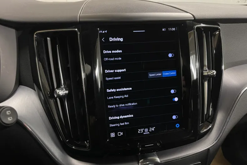 Volvo XC60 din 2021 cu 136.886 km - oferta VOL182533 - foto 19