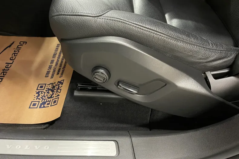 Volvo XC60 din 2021 cu 136.886 km - oferta VOL182533 - foto 21