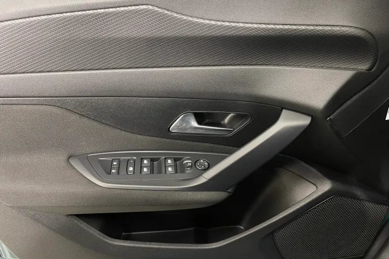 Peugeot 308 din 2023 cu 147.805 km - oferta PEU182534 - foto 22