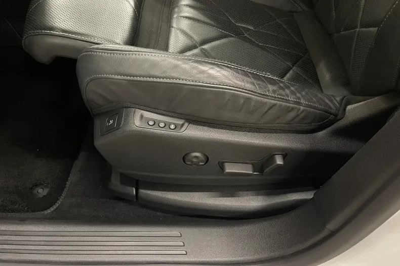 DS Automobiles DS 7 Crossback din 2020 cu 41.877 km - oferta DSA182535 - foto 30