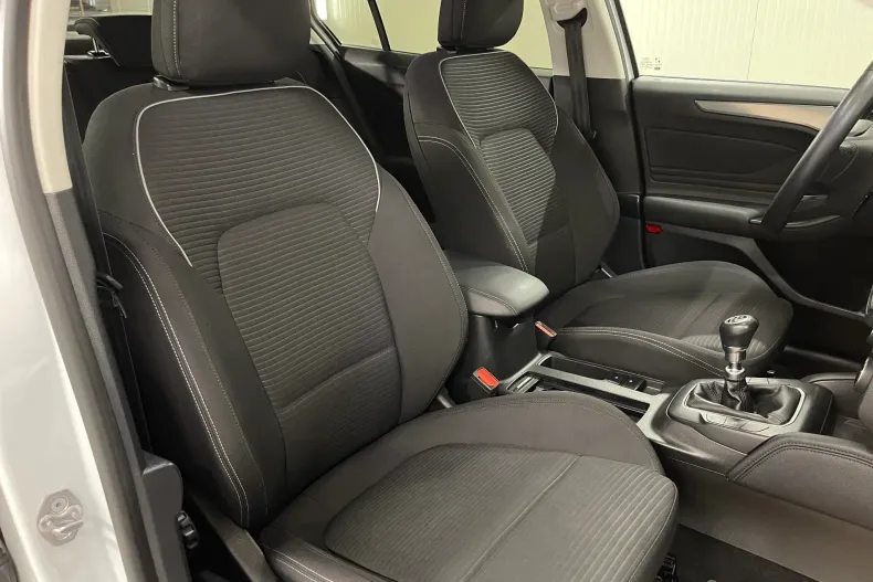 Ford Focus din 2021 cu 118.484 km - oferta FOR182543 - foto 9