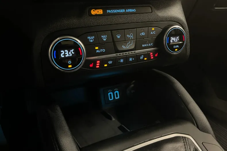 Ford Focus din 2021 cu 118.484 km - oferta FOR182543 - foto 21