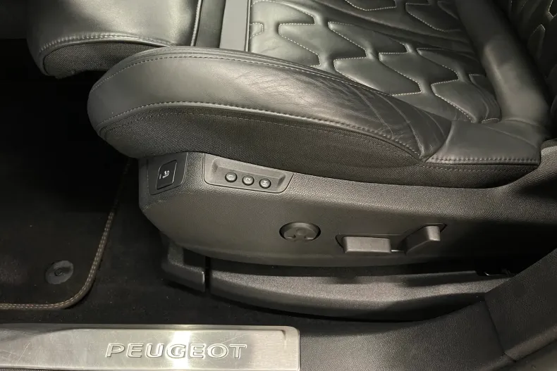 Peugeot 5008 din 2020 cu 115.972 km - oferta PEU182550 - foto 33