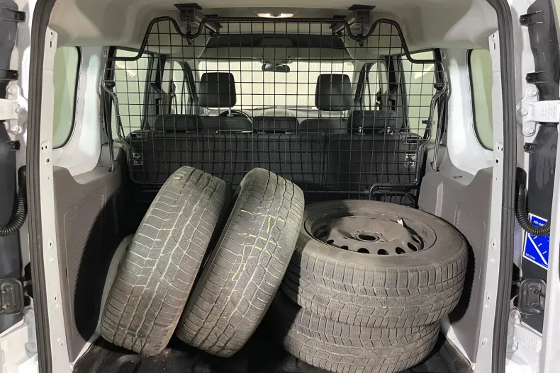 Ford Transit Connect din 2020 cu 176.154 km - oferta FOR182555 - foto 12