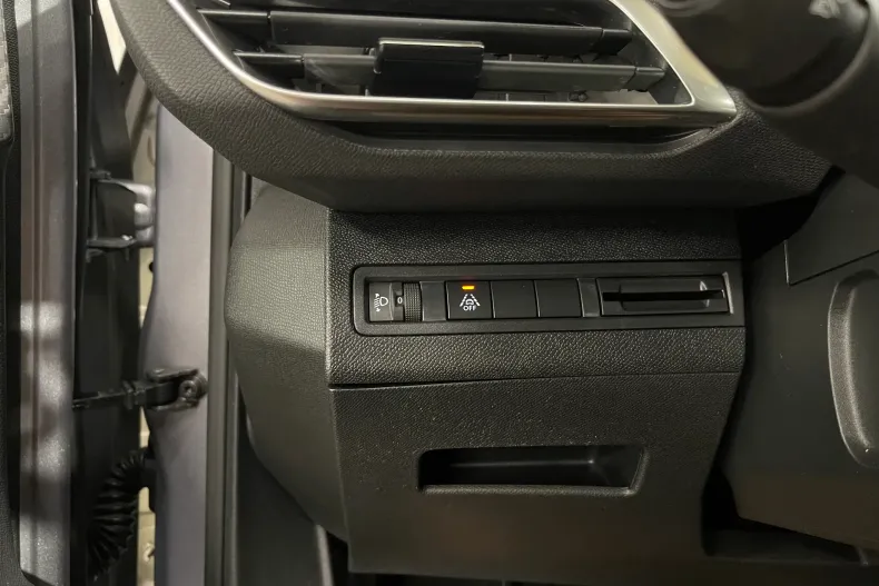 Peugeot 5008 din 2021 cu 157.945 km - oferta PEU182566 - foto 29