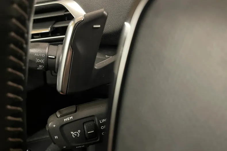 Peugeot 5008 din 2020 cu 80.068 km - oferta PEU182572 - foto 26