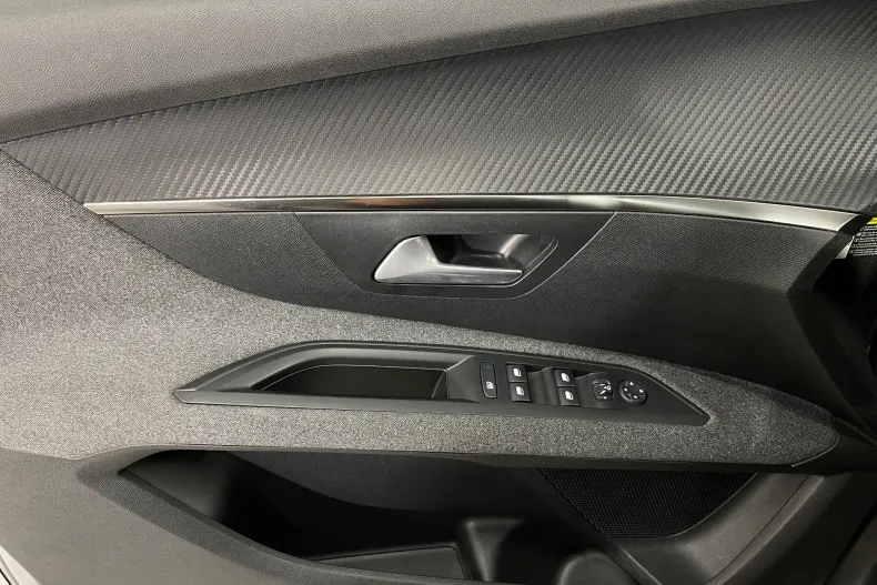 Peugeot 5008 din 2020 cu 80.068 km - oferta PEU182572 - foto 27