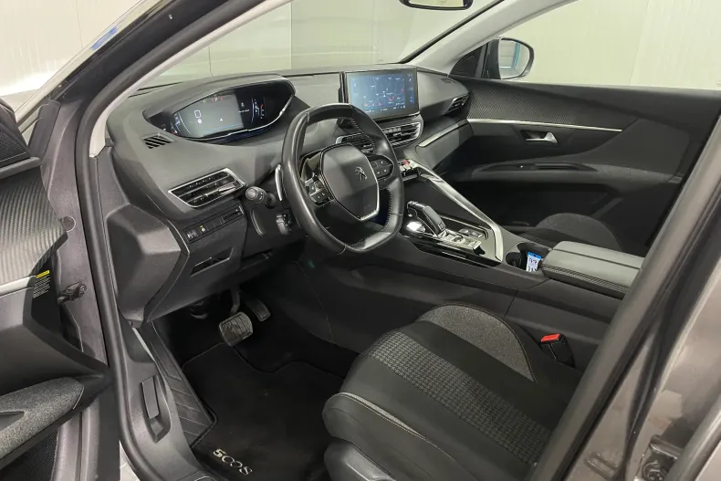 Peugeot 5008 din 2021 cu 136.162 km - oferta PEU182575 - foto 5